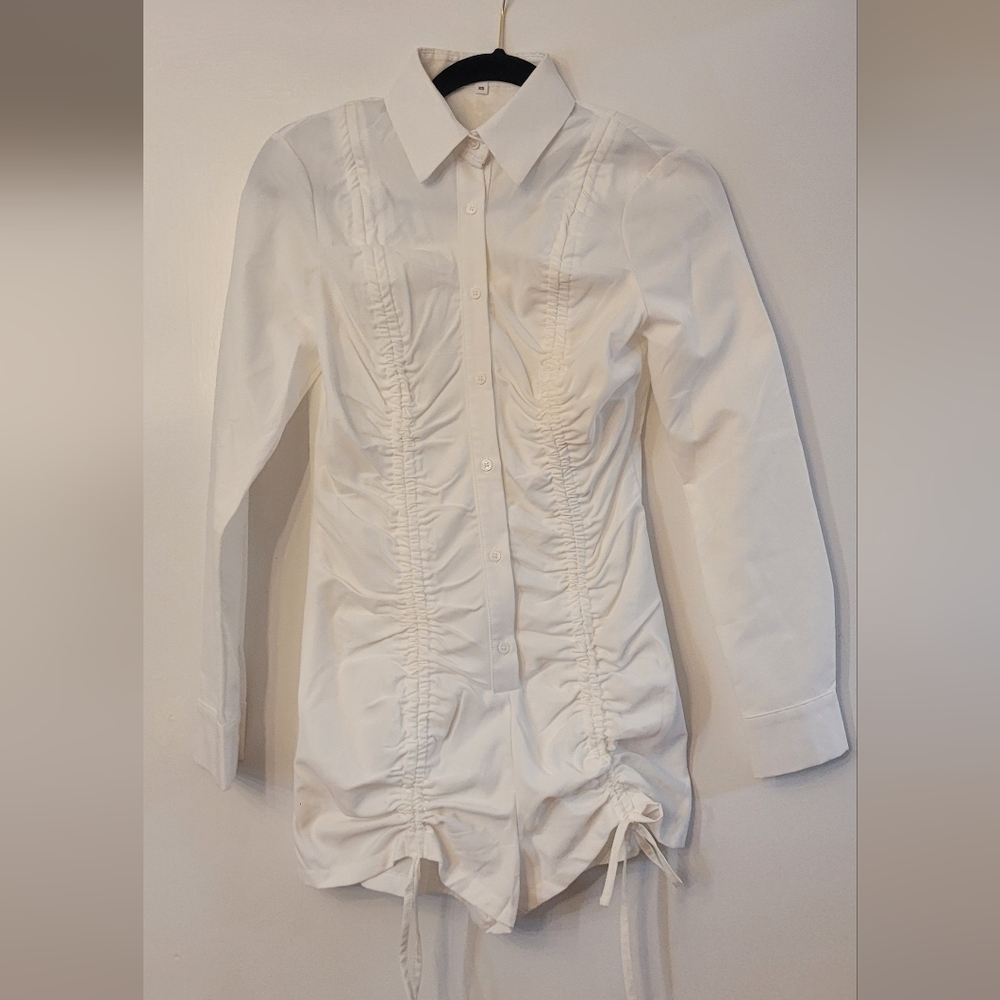 Superdown Candace Ruched Romper - Picture 8 of 12
